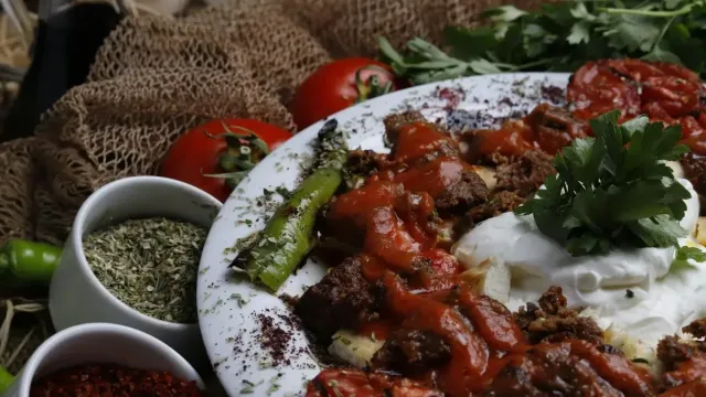 Fırında Patlıcan Kebabı - Antep Usulü