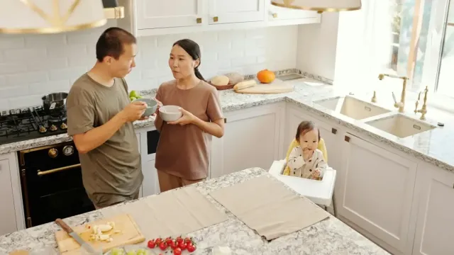 Bebekler İçin Sebzeli Tavuk Çorbası