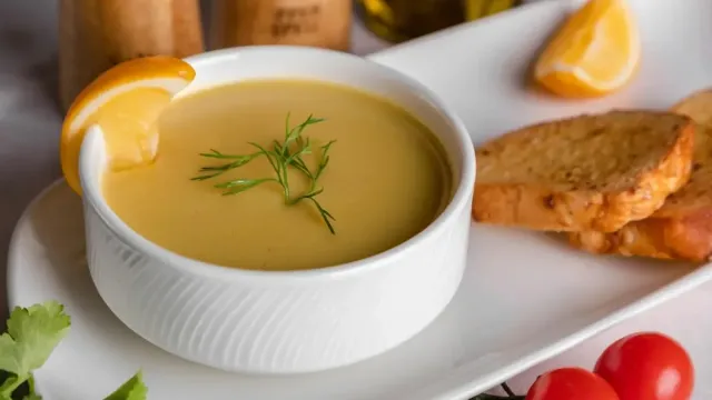 Fırında Kızarmış Kırmızı Mercimek Çorbası