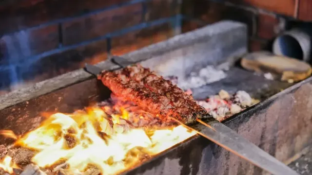 Evde Urfa Usulü Biberli Kebap