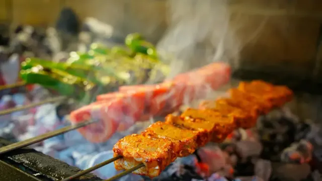 Fırında Patlıcanlı Yoğurtlu Köfte