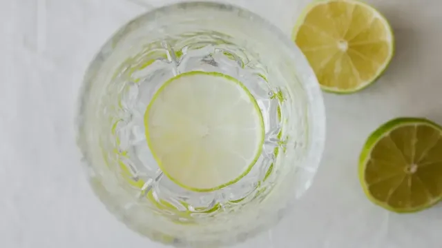 Osmanlı İlhamlı Bademli Matcha Latte