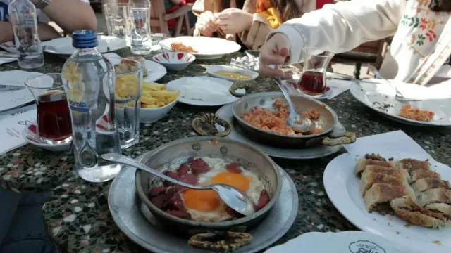 1 Yaş Bebekler İçin Sebzeli Omlet