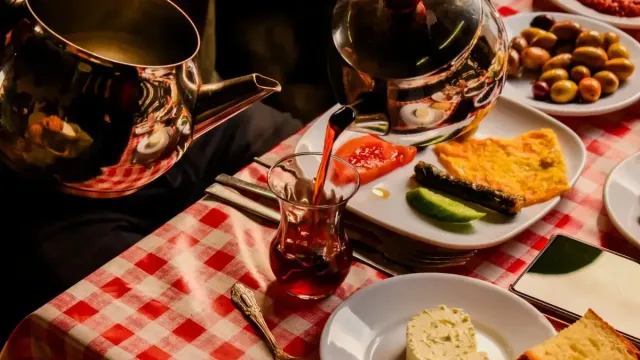 Antep Usulü Katmerli Peynirli Çörek