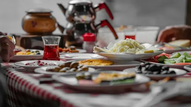 Kıymalı Peynirli Çörek Dolması