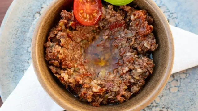 Antep Fıstıklı ve Nar Ekşili Baba Gannuş