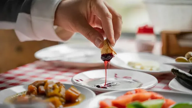 Antep Usulü Nar Ekşili Patlıcan Mezesi