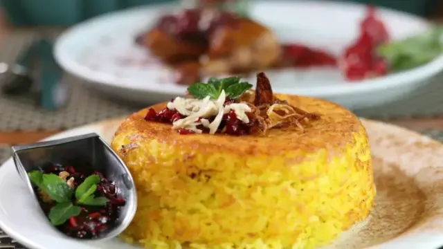 Tane Tane Pirinçli Şehriyeli Pilav (Sırrıyla)
