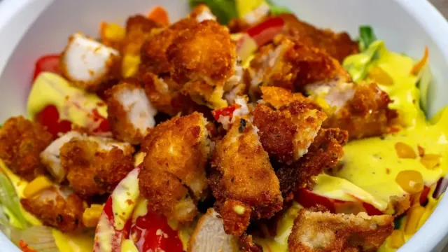 Ege Usulü Çiroz Salatası: Limonlu ve Dereotlu Lezzet Şöleni
