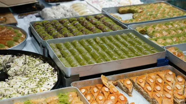 Fırında Kremalı Sütlaç Tarifi: Geleneksel Lezzet Modern Dokunuş