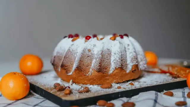 Portakal Çiçeği ve Fıstıklı İrmik Helvası