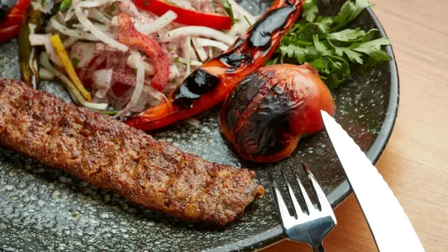 Büryan Kebabı Tarifi (Kuyu Kebabı Evde Nasıl Yapılır)