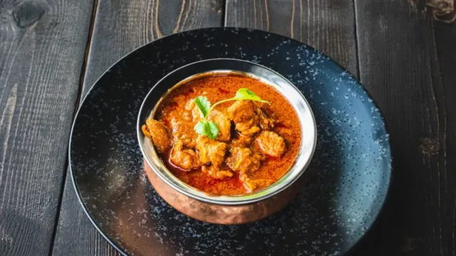 Hindistan Usulü Tavuk Curry (Köri Soslu Tavuk)