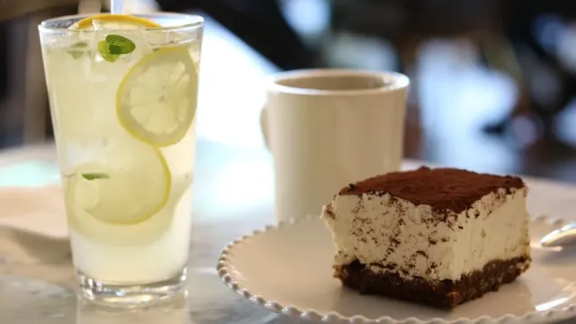 Kahve Aromalı Türk Tiramisu