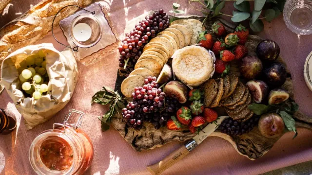 Nar Ekşili ve Fındıklı Zeytinyağlı Yaprak Sarma