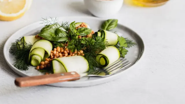 Fırında Kırmızı Mercimek Köftesi