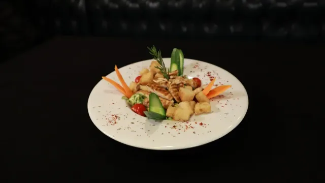 Tavuklu Arpa Şehriye Pilavı