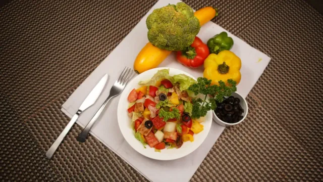 Közlenmiş Patlıcan Salatası