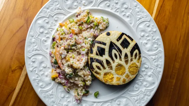 Renkli Kinoa Salatası