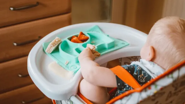 7 Aylık Bebekler İçin Avokado Muz Püresi