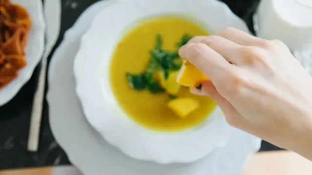 Patatesli Ispanak Yemeği