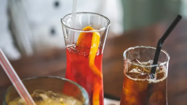 Nar Şerbeti ile Ferahlatan Limonata