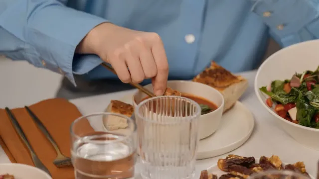 Kırmızı Mercimek ve Nohutlu Anadolu Çorbası