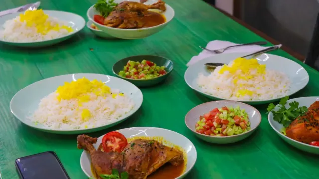 Zeytinyağlı Enginar Dolması ve Nohutlu Bulgur Pilavı