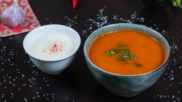 Kırmızı Mercimek ve Kereviz Kökü Çorbası