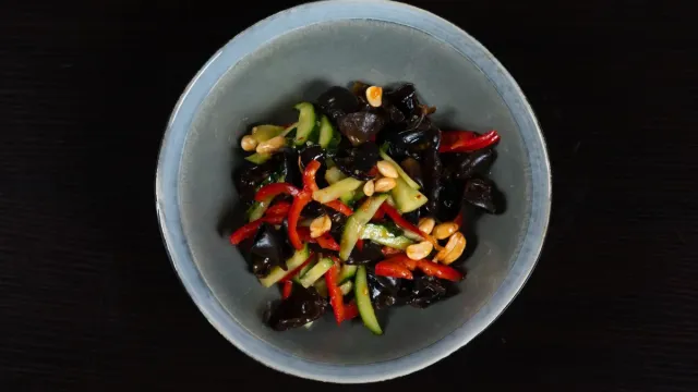 Çıtır Patlıcanlı Nar Ekşili Bulgur Salatası