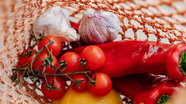 Narlı Antep Fıstıklı Yoğurtlu Patlıcan Ezmesi