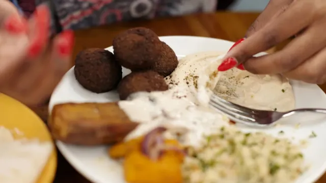 Antep Usulü Nar Ekşili Patlıcan Köftesi
