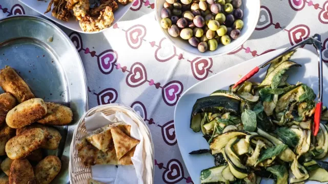 Antep Fıstıklı Yoğurtlu Patlıcan Mücveri