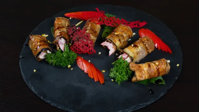Zeytinyağlı Börülce ve Nar Ekşili Patlıcan Dolması