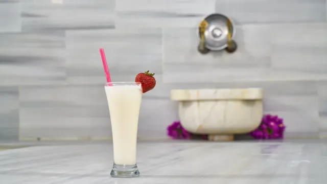 Sakız Aromalı Ayranlı Çorba