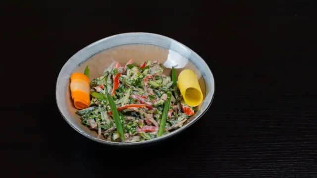 Kuru Patlıcanlı Cevizli Antep Salatası