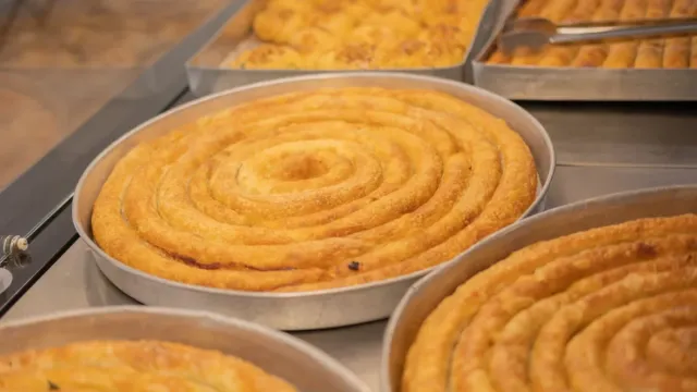 Antep Usulü Katmerli Patatesli Börek
