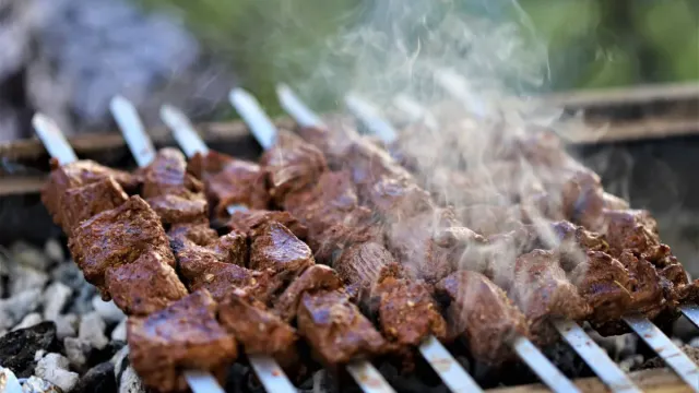 Evde Urfa Kebap Yapımı: Geleneksel Lezzet Modern Dokunuşlar