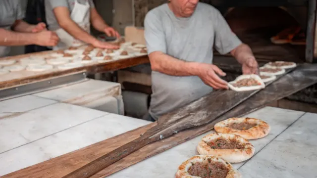 Kıymalı ve Peynirli Çıtır Börek Dolması