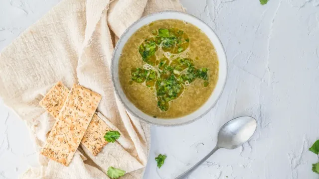 Kırmızı Mercimek Çorbası Tarifi: Geleneksel Lezzet Modern Dokunuş