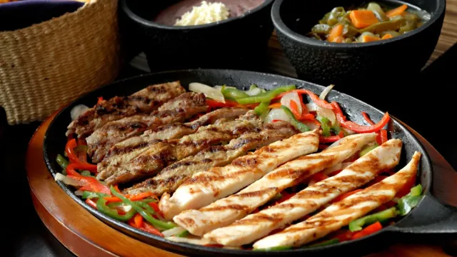 Türk Usulü Baharatlı Tavuk Fajita