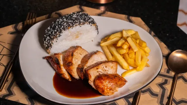 Teriyaki Soslu Tavuk