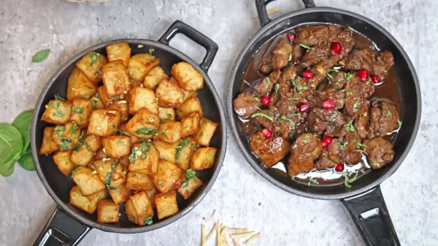 Geleneksel Testi Kebabı: Toprak Güveçte Pişmiş Kuzu Eti