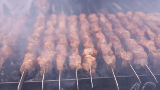 Evde Urfa Usulü Biberli Kebap