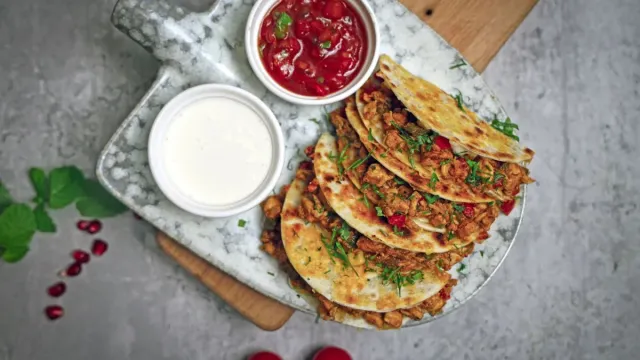 Türk Usulü Tavuklu ve Sebzeli Quesadilla
