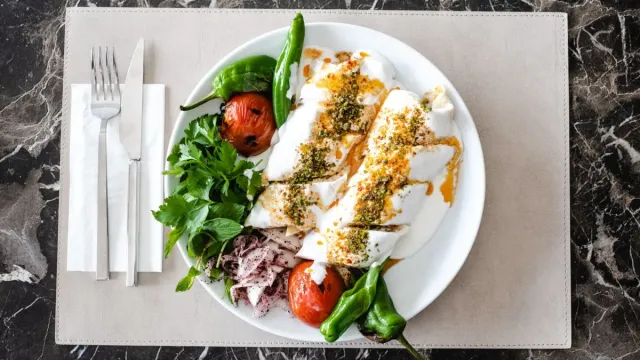 Geleneksel Çoban Salatası: Anadolu Lezzetleri
