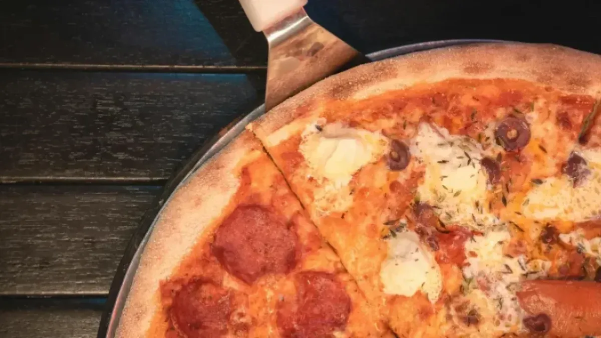 Antep Usulü Lahmacun Pizza Tarifi - Evde Yapımı