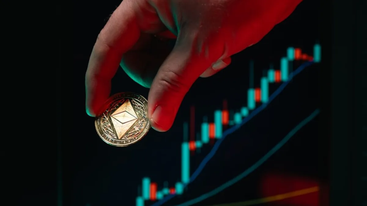 Altın Düşüşte: Gram Altın 6.181,81 TL'ye Geriledi, Dolar 46,46 TL