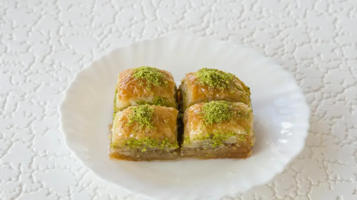 Sütlü Nuriye Tarifi: Evde Kolay Baklava Yapımı