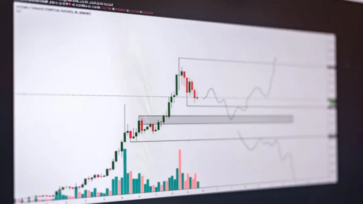 Altın ve Kripto Paralarda Satış Baskısı: Bitcoin 73.352 Dolara Geriledi